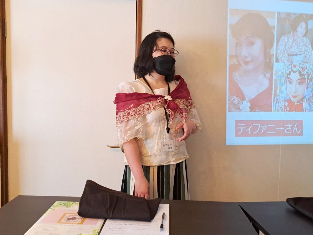 1.ティファニー先生